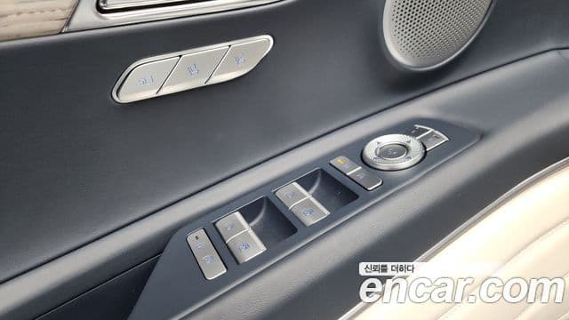 Genesis GV80 2024 — фото 13 из 20