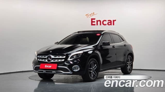 Mercedes-Benz GLA-Class 2019 — Şəkil 20/20