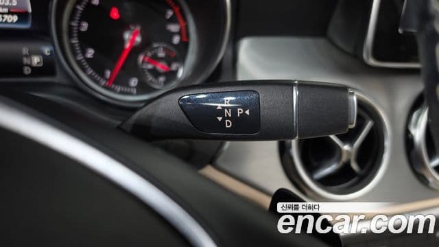 Mercedes-Benz GLA-Class 2019 — фото 8 из 20