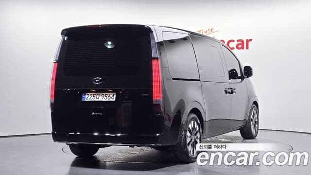 Hyundai Staria 2021 — Şəkil 2/20