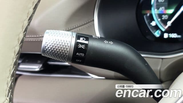 Genesis GV80 2023 — Photo 17/36
