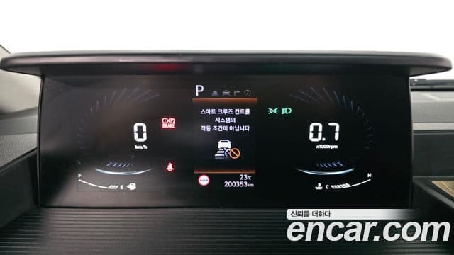 Hyundai Staria 2022 — Фото 8/20