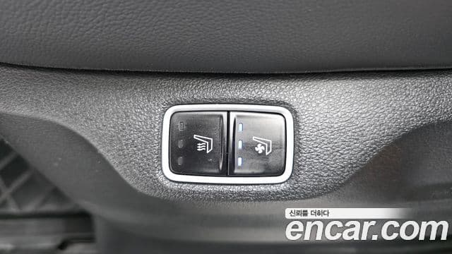 Hyundai Staria 2022 — Фото 18/20