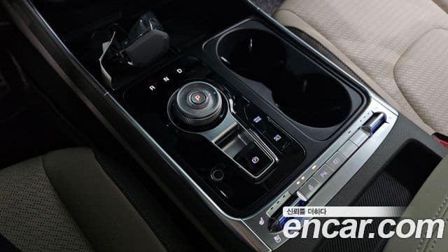 Kia Carnival 2024 — Şəkil 9/20