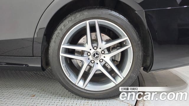 Mercedes-Benz S-Class 2020 — Photo 3/30