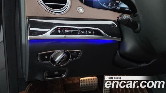 Mercedes-Benz S-Class 2020 — Photo 11/30