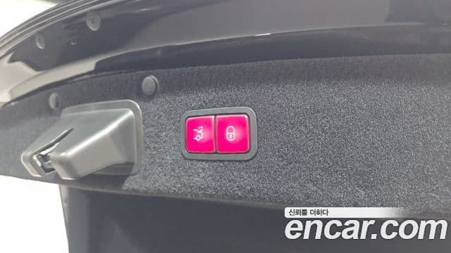 Mercedes-Benz S-Class 2020 — Photo 19/30