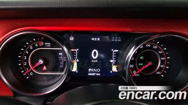 Jeep Gladiator 2022 — ფოტო 8/20