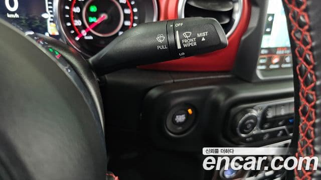 Jeep Gladiator 2022 — ფოტო 4/33