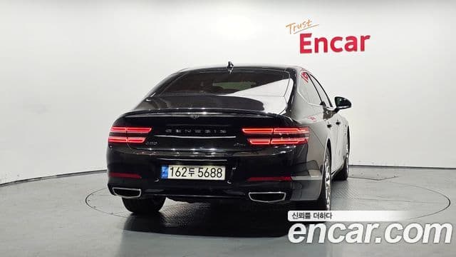 Genesis Electrified G80 2022 — фото 4 из 20
