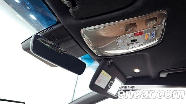 Genesis Electrified G80 2022 — Şəkil 18/20