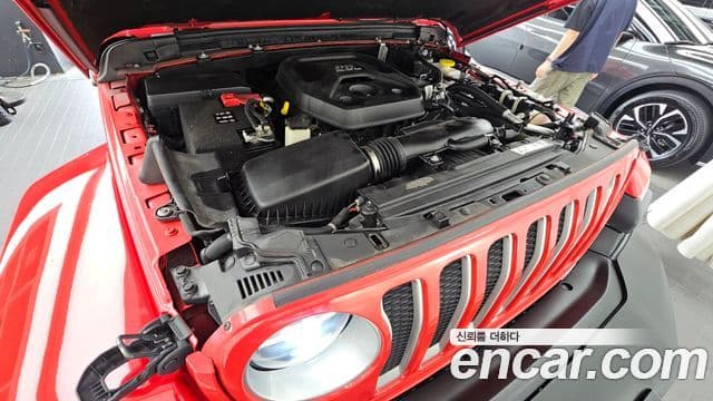 Jeep Wrangler 2019 — ფოტო 6/20