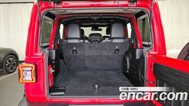 Jeep Wrangler 2019 — ფოტო 20/20