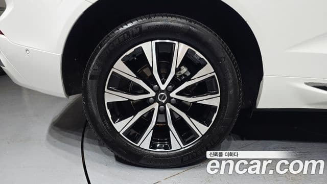 Volvo XC60 2024 — Şəkil 5/20