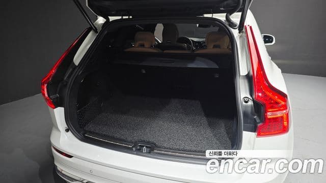 Volvo XC60 2024 — Şəkil 17/20