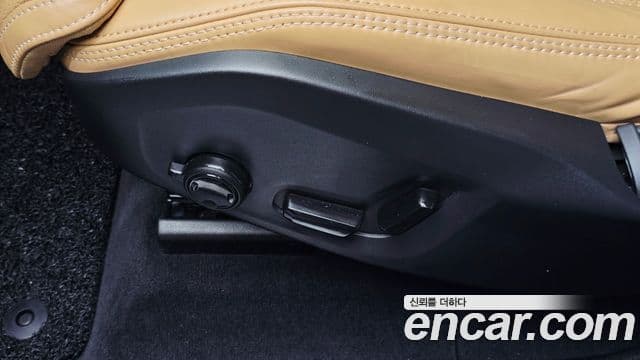 Volvo XC60 2024 — ფოტო 4/32