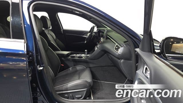 Genesis G70 2019 — Photo 30/32