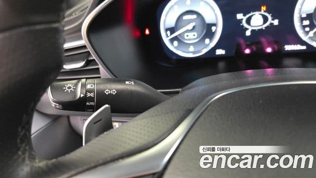Genesis G70 2019 — Photo 19/32