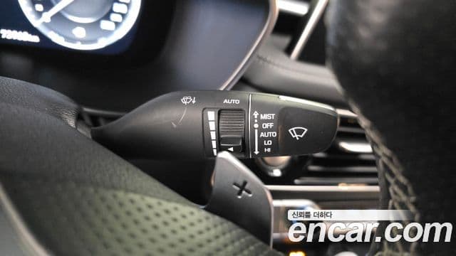 Genesis G70 2019 — Photo 25/32