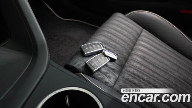 Genesis G70 2019 — Photo 28/32