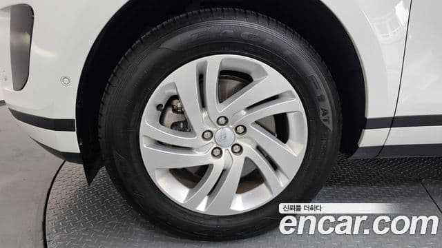 Land Rover Range Rover Evoque 2025 — Фото 5/20