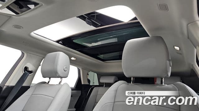 Land Rover Range Rover Evoque 2025 — Фото 17/20