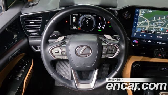 Lexus NX350h 2023 — Şəkil 13/20
