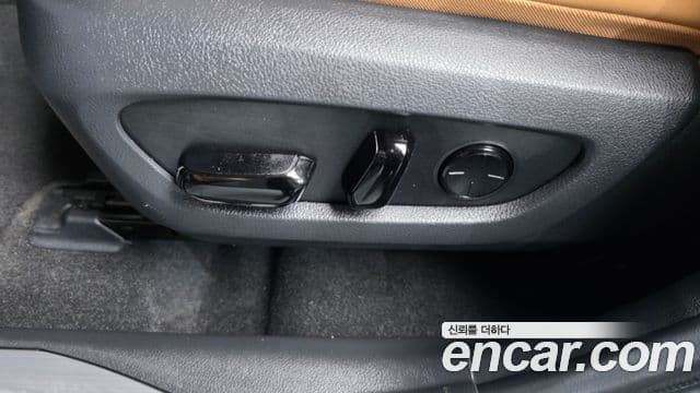 Lexus NX350h 2023 — Photo 2/37