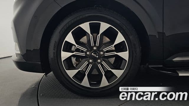 Kia Carnival 2023 — Şəkil 5/20