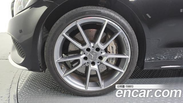 Mercedes-Benz C-Class 2018 — Şəkil 5/20