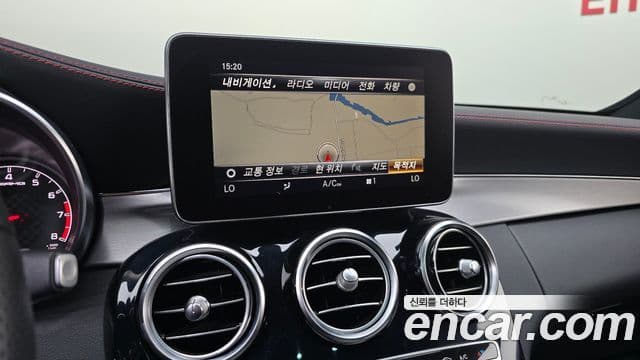 Mercedes-Benz C-Class 2018 — Şəkil 15/20