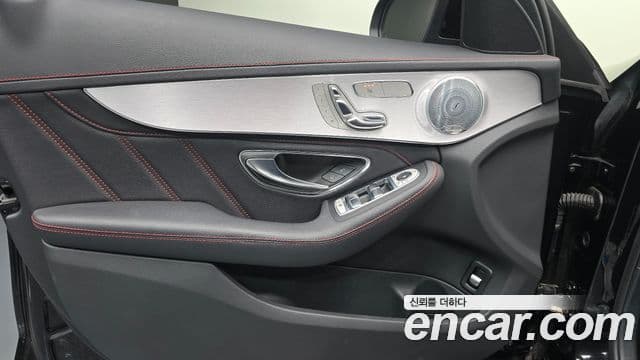 Mercedes-Benz C-Class 2018 — Şəkil 16/35