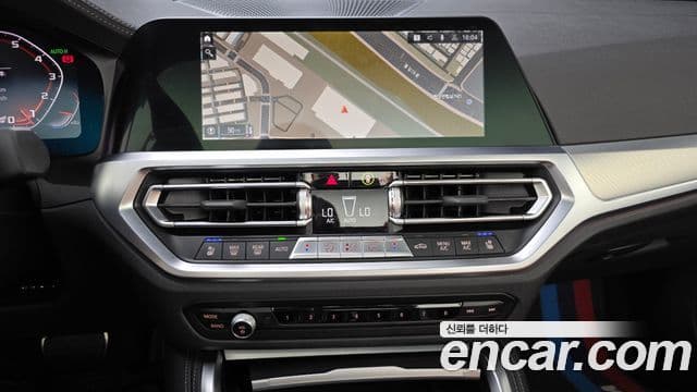 BMW 4 Series 2022 — ფოტო 17/20