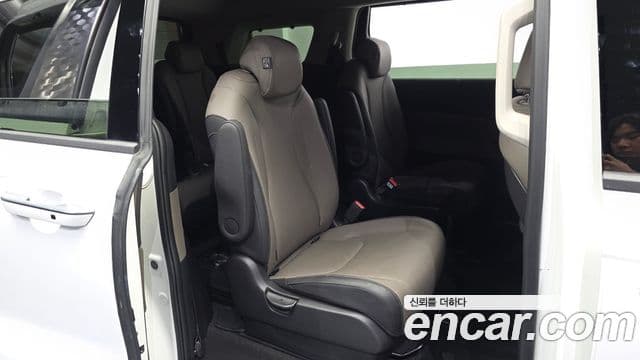Kia Carnival 2025 — ფოტო 11/20