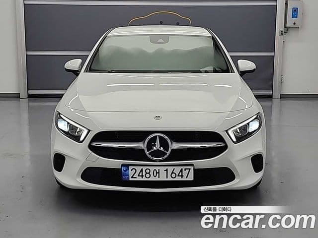 Mercedes-Benz A-Class 2023 — Şəkil 1/20
