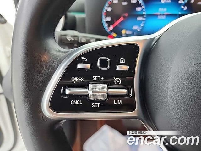 Mercedes-Benz A-Class 2023 — фото 16 из 20