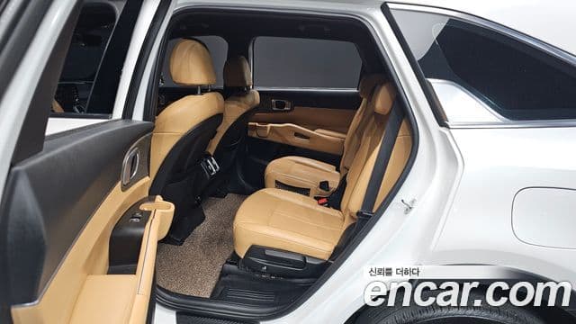 Kia Sorento 2020 — Фото 12/20