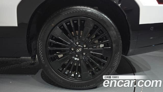 Hyundai Santa Fe 2024 — Photo 34/37