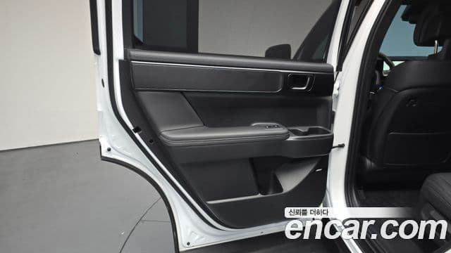Hyundai Santa Fe 2024 — Photo 33/37
