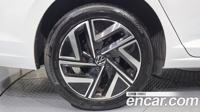 Volkswagen Jetta 2022 — фото 5 из 20