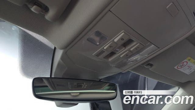 Volkswagen Jetta 2022 — ფოტო 19/20