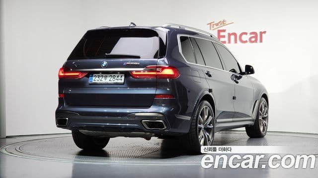 BMW X7 2020 — Photo 13/20