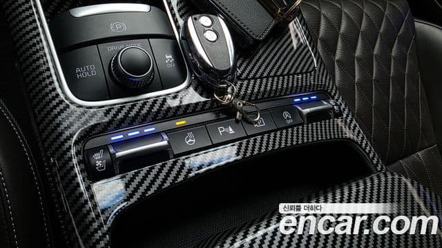 Kia Stinger 2021 — Фото 17/20