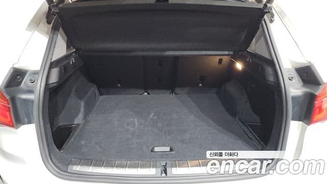 BMW X1 2022 — ფოტო 18/20