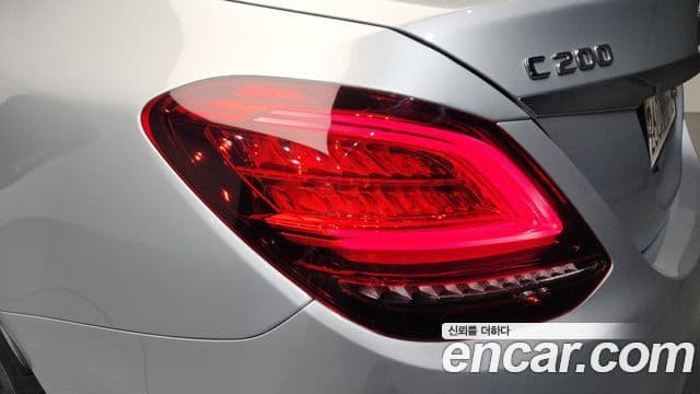 Mercedes-Benz C-Class 2021 — Şəkil 27/34