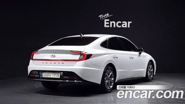 Hyundai Sonata 2021 — фото 2 из 20