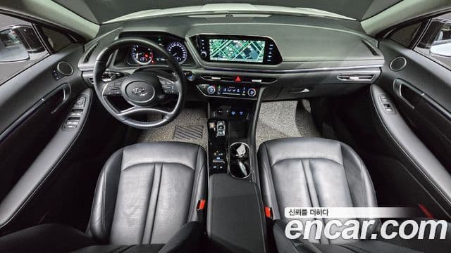 Hyundai Sonata 2021 — ფოტო 7/20