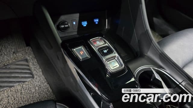 Hyundai Sonata 2021 — ფოტო 9/20