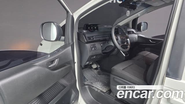 Hyundai Staria 2022 — ფოტო 10/20