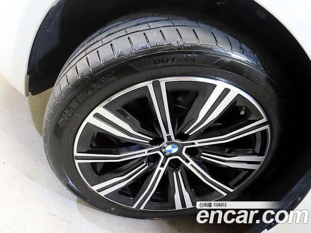 BMW 3 Series 2025 — Şəkil 19/20